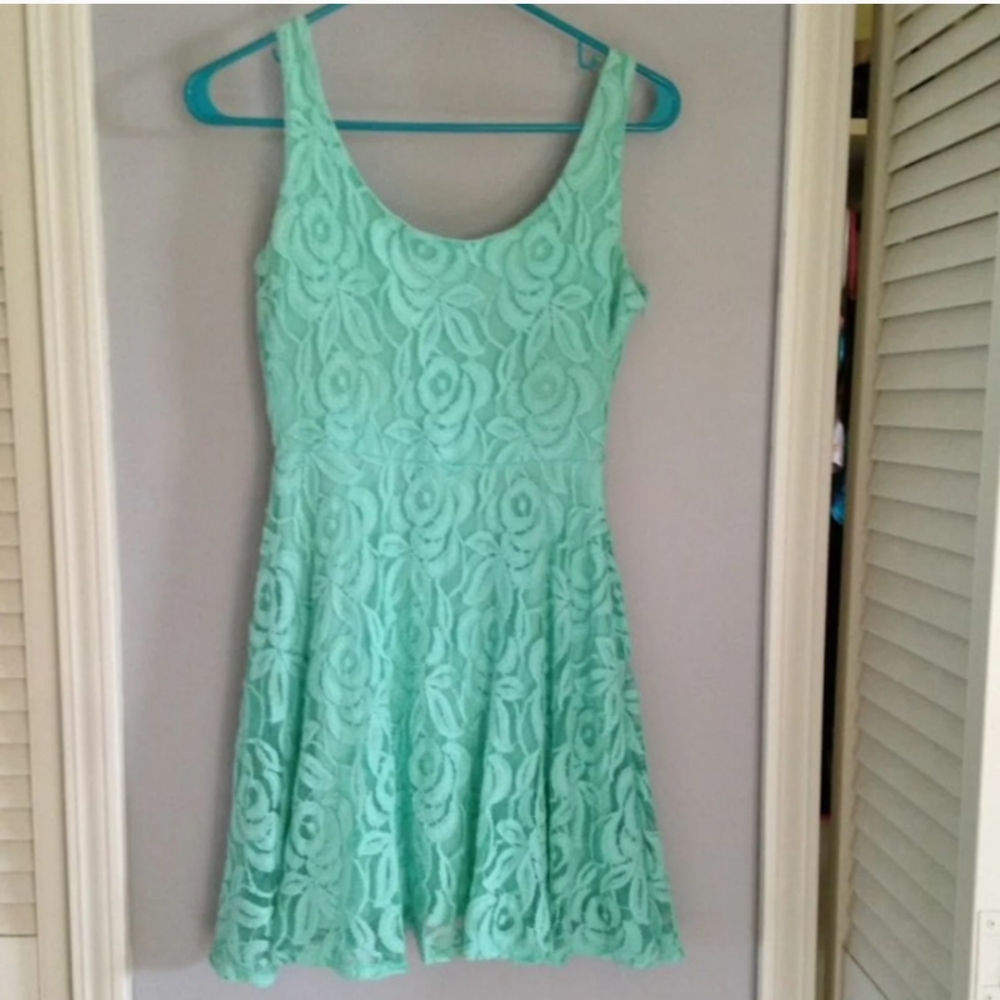 Floral lace dress